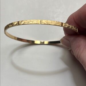 Gold Tone Bangle Bracelet 8 Inch